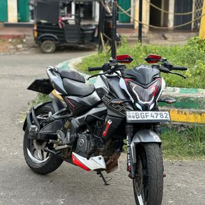 Bajaj Pulsar NS200 2018 - Image 2