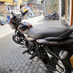 Bajaj Discover 125 2011 - Image 2