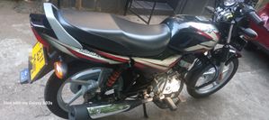 Bajaj CT100 2023