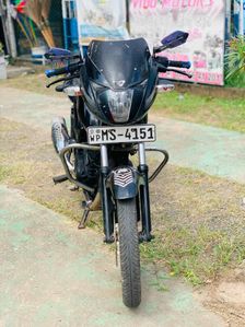 Bajaj Pulsar 150 2005