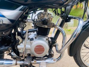 Bajaj CT100 2013