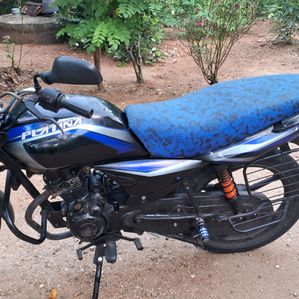 Bajaj Platina 2011 - Image 2