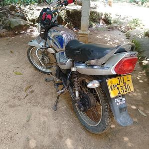 TVS Victor 2004 - Image 2