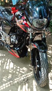 Bajaj Pulsar 180 bujaj pulsur 2017