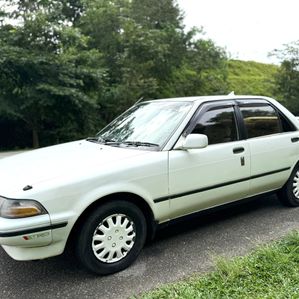 Toyota Carina AT 170 1991 - Image 2