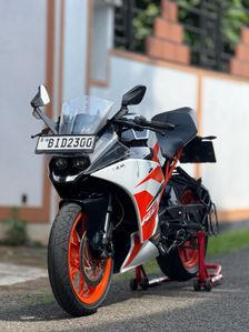 KTM RC 200 2019
