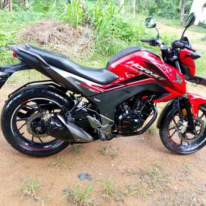 Honda CB Hornet 2019 - Image 2