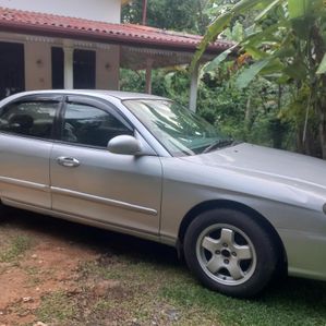 Hyundai Sonata GLS 16V 2000 - Image 2