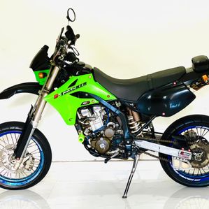 Kawasaki D Tracker 2006 - Image 2