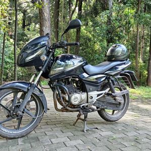 Bajaj Pulsar 150 2014 - Image 2