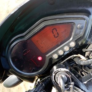 Bajaj Pulsar 200 2010 - Image 3