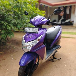 Honda Dio 2012 - Image 2