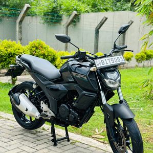 Yamaha FZS V3 fz 2020 - Image 2