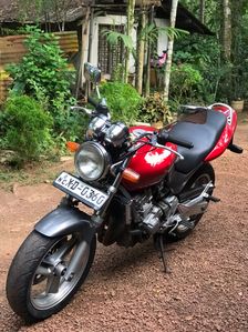 Honda Hornet 2.0 red 1996