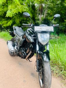 Yamaha FZ 2011