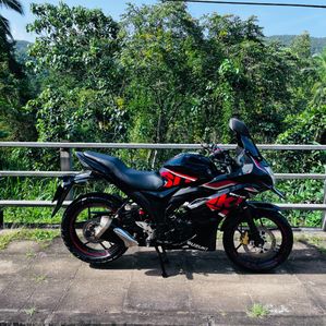 Suzuki Gixxer Sf 2017 - Image 2