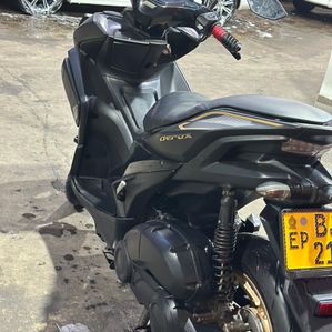 Yamaha Aerox 155 maxi signature 2020 - Image 3