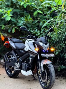 Bajaj Pulsar NS200 2019