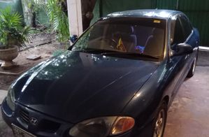 Hyundai Elantra 1999