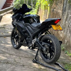 Yamaha R15 V3 2020 - Image 3