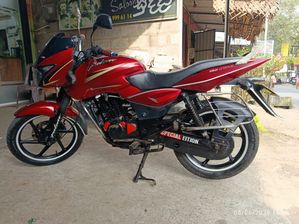 Bajaj Pulsar 150 pulser 2010