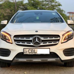Mercedes Benz GLA 200 AMG Line 2019 - Image 3