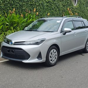 Toyota Corolla Fielder G 2023 - Image 2