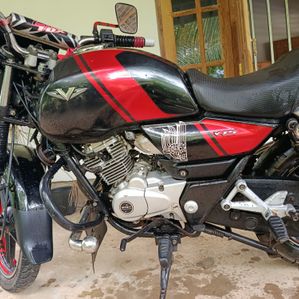 Bajaj V15 2017 - Image 2