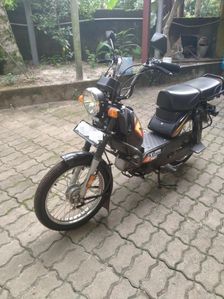 TVS XL 100 2025