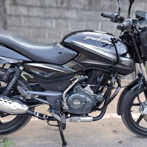 Bajaj Pulsar 150 2014 - Image 2