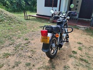 Suzuki GN 125 2024