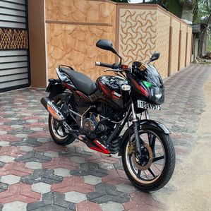 Bajaj Pulsar 150 2018 - Image 2