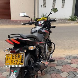 Bajaj Pulsar 150 2018 - Image 3