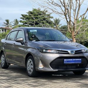 Toyota Axio G Grade Hybrid 2025 - Image 2