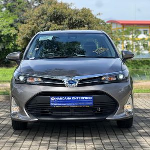 Toyota Axio G Grade Hybrid 2025 - Image 3