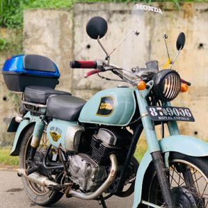 Honda CD 125 Twin 1979 - Image 2