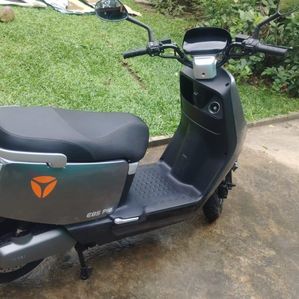 Yadea E8S 2023 - Image 2