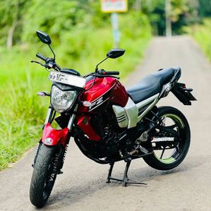 Yamaha FZ 16 V1 2009 - Image 3
