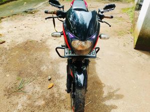 Bajaj Pulsar 180 2011