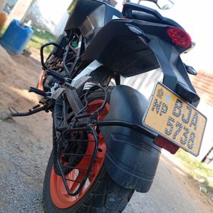 KTM Duke 125 2020 - Image 2