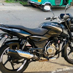 Bajaj Pulsar 150 Onlight 2018 - Image 2