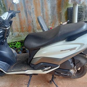 Suzuki Burgman 125 2019 - Image 2