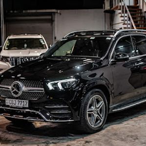 Mercedes Benz GLE 300D GLE300 AMG 2019 - Image 2