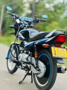 Bajaj CT100 2024