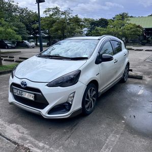 Toyota Aqua X Urban 2015 - Image 2