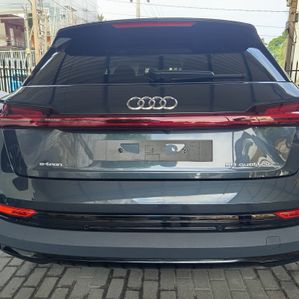 Audi e-tron Q8 50 QUATTRO 2024 - Image 3