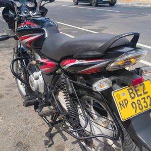 Bajaj Discover 125 2017 - Image 2