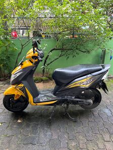 Honda Dio 2018