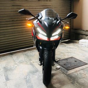Honda CBR 150R 2024 - Image 2
