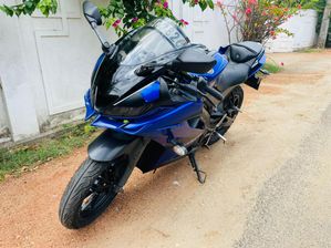 Yamaha R15 2019